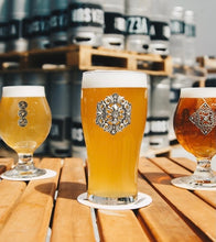 Load image into Gallery viewer, The Everett Collection